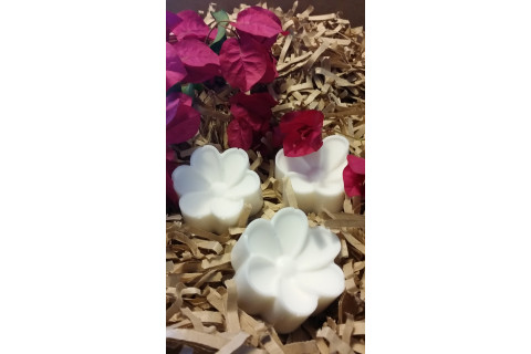 White Daisy Flower Soap